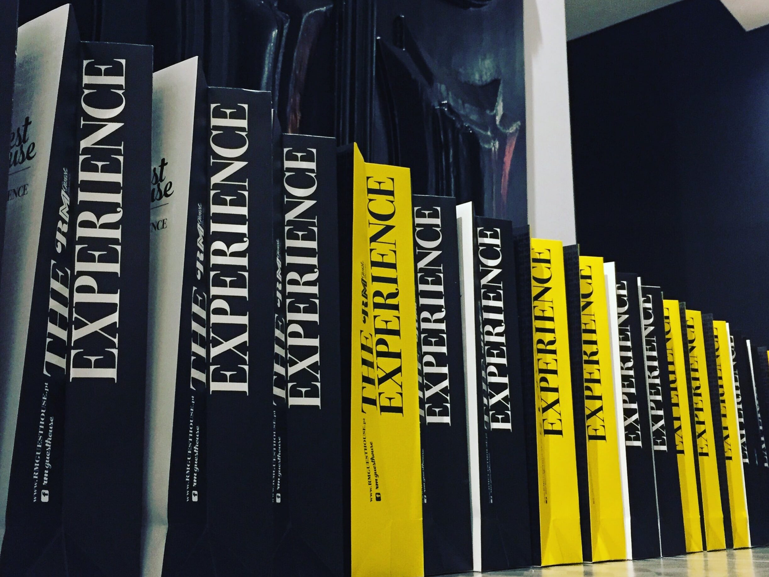 RM Guesthouse - Identidade